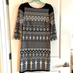 NWOT Taylor Black and White Geometric Long Sleeve Dress Sz 4